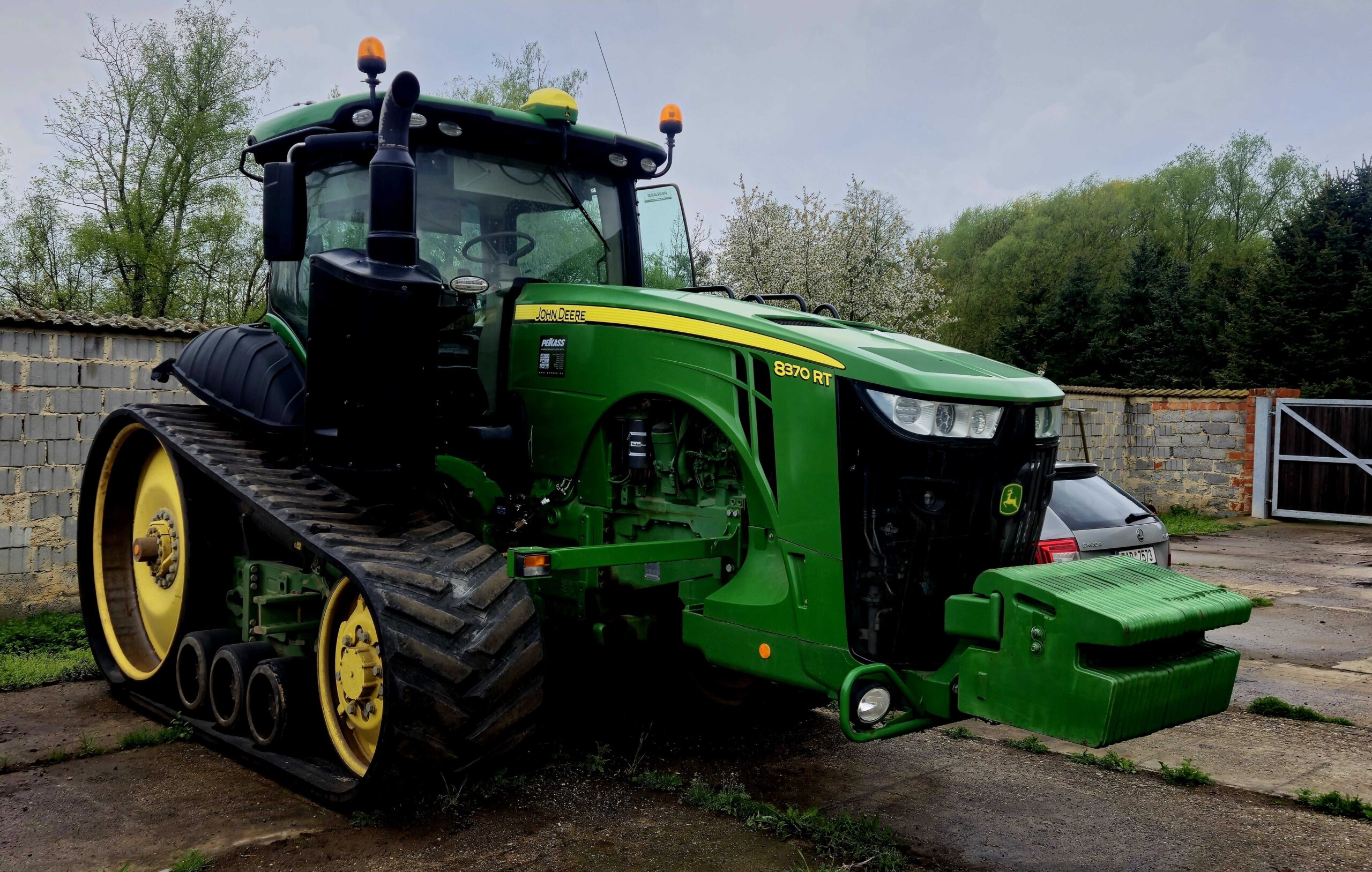 Deaktivace Adblue systému, deaktivace DPF filtru pevných částic a chiptuning traktoru značky John Deere 8370 RT